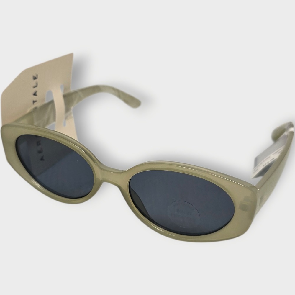 Aéropostale Women's Oval OVERSIZED Sunglasses – Cucumber Green – New With Tags